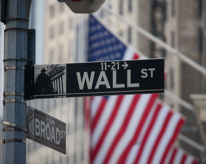 Wall Street en baisse après le rapport sur l’emploi